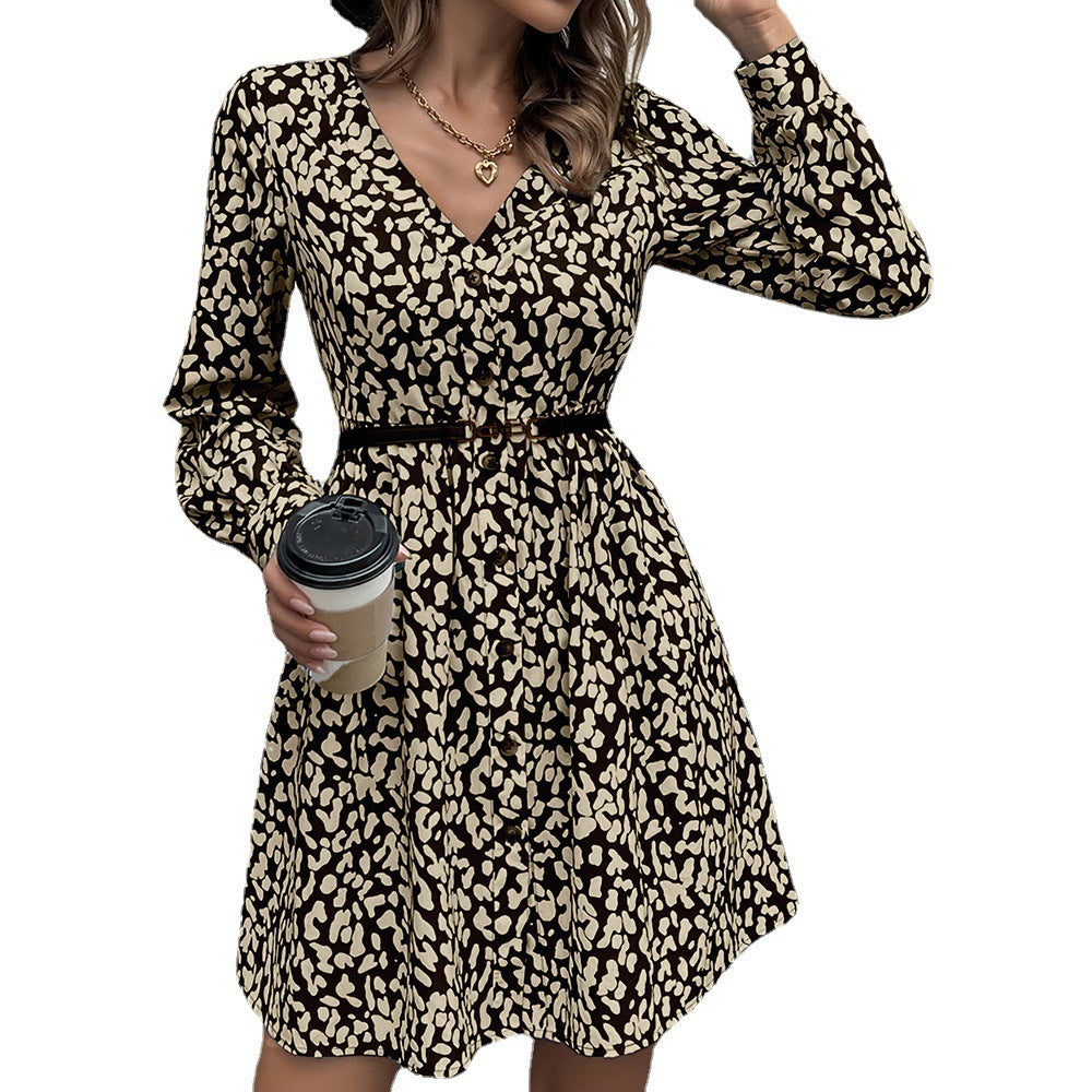 Robe portefeuille pour femmes avec décolleté en V haut et ceinture cintrée Chic und Stil