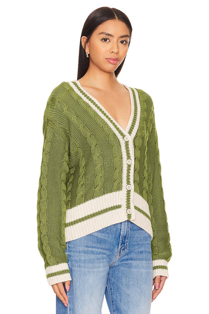 Cardigan décontracté en tricot pour femmes avec décolleté en V profond et une structure de motif en torsade caractéristique Chic und Stil