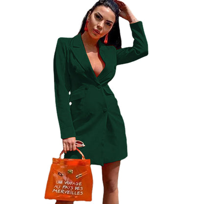 Robe blazer pour femmes avec double rangée de boutons et silhouette élégante Chic und Stil