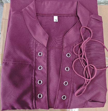 Chemise à manches courtes pour hommes avec un design moderne à lacets et une poche poitrine Chic und Stil