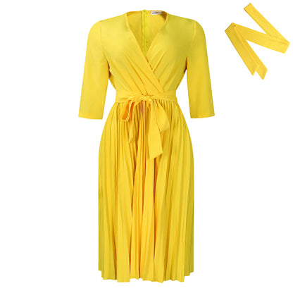 Robe portefeuille pour femmes avec un drapé élégant et des détails cintrés Chic und Stil