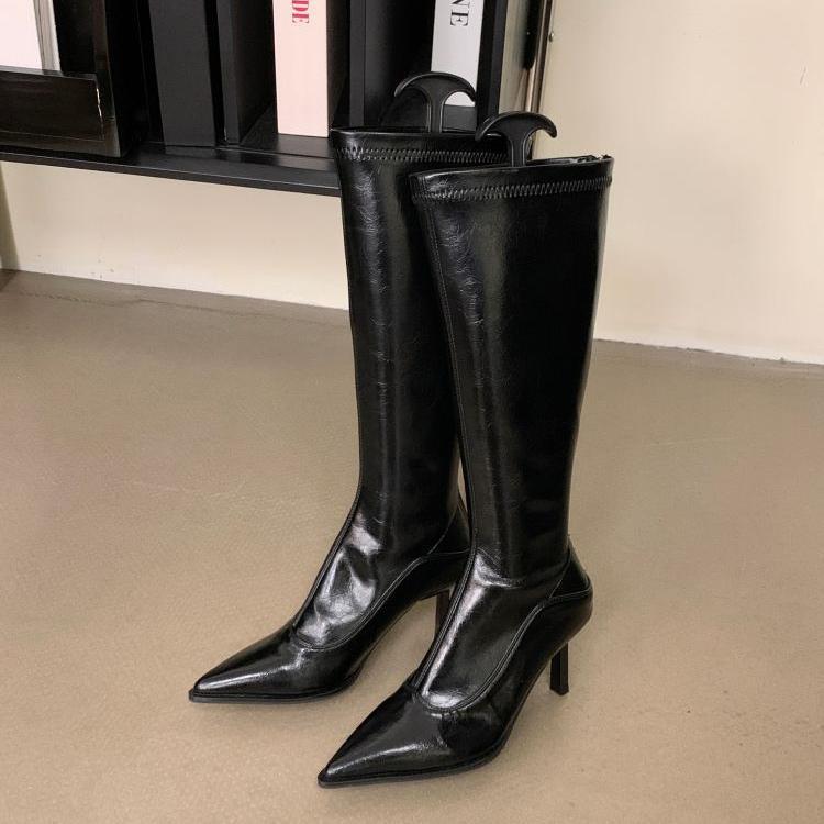 Bottes élégantes pour femmes sur cuisse en cuir de haute qualité avec talon pointu Chic und Stil