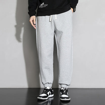 Casual sweatpants for men with elastic waistband and side pockets Chic and Style