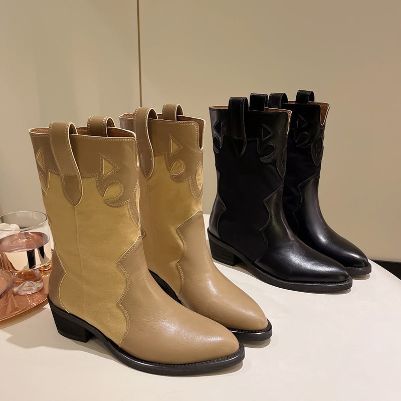 Bottes western pour femmes avec des détails découpés à la mode et un talon bloc robuste Chic und Stil