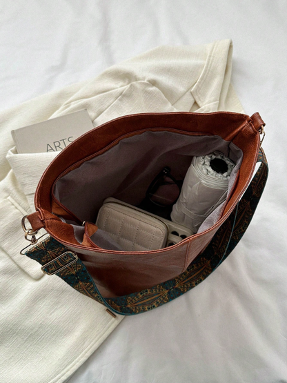 Chic und Stil | Women's Shoulder Bag