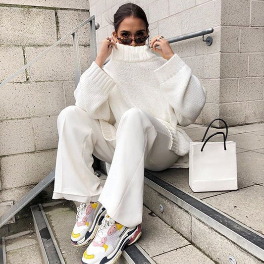 Chic und Stil | Pull à col roulé déchiré