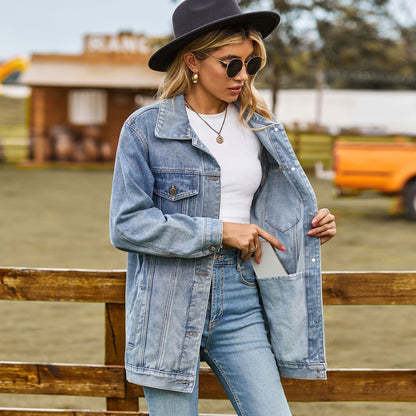Chic und Stil | The Vintage Denim Jacket Under Your Coat