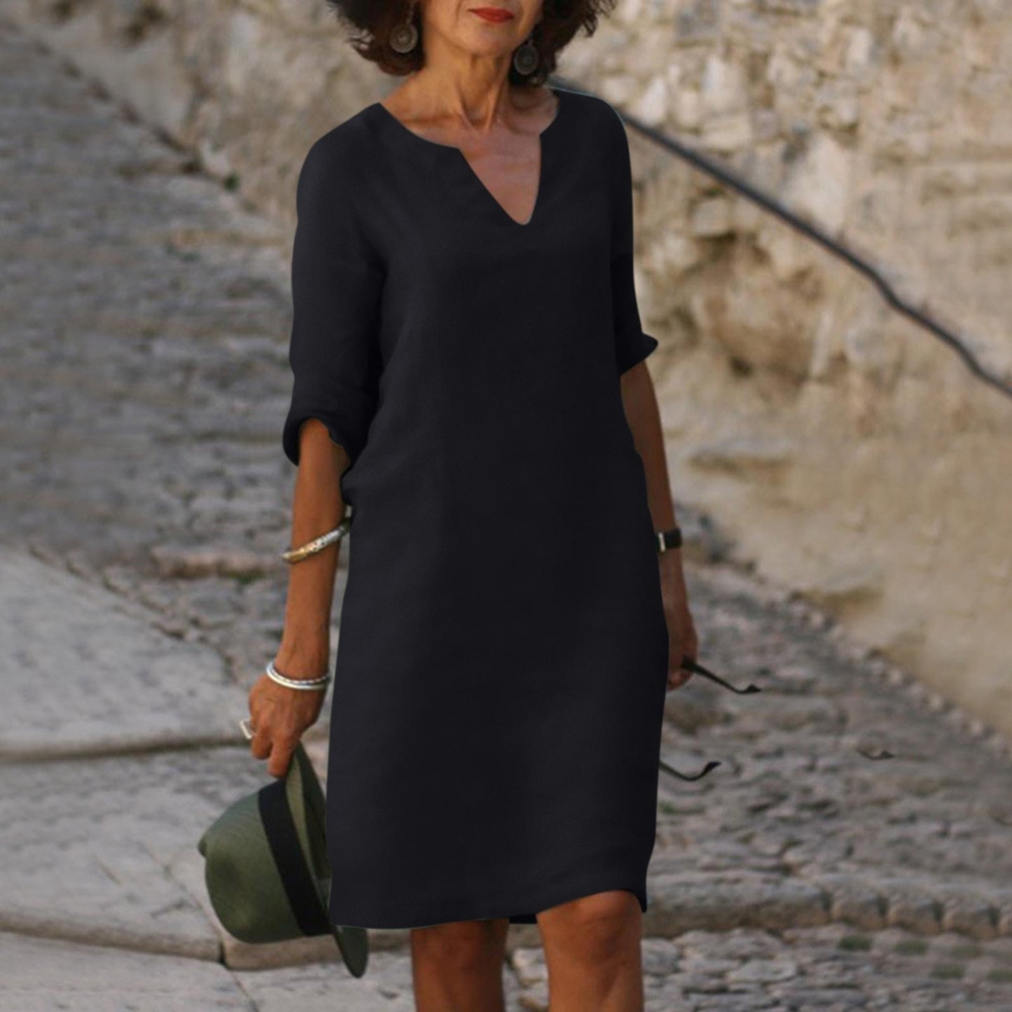 Chic und Stil | Elegant Summer Dress with V-Neck