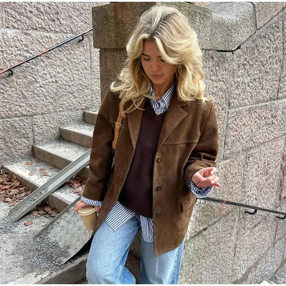 Chic und Stil | Elegant Suede Jacket