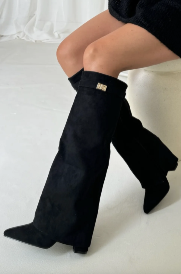 Chic und Stil | Boots - Suede - Knee-Length - Pointed - Block Heel - Elegant Fit