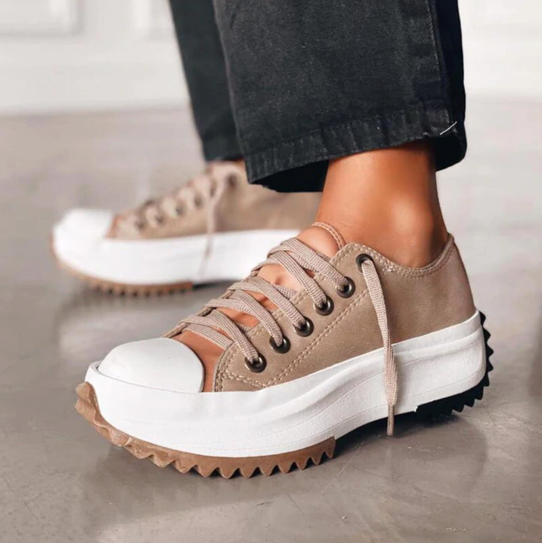 Chic und Stil | Orthopedic Platform Sneakers