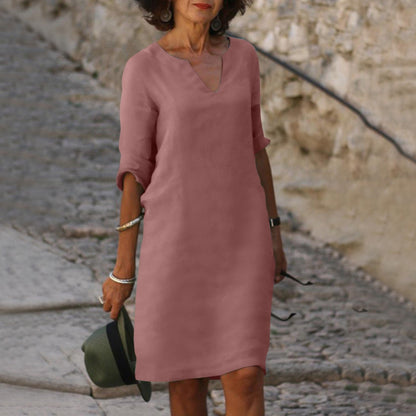 Chic und Stil | Elegant Summer Dress with V-Neck