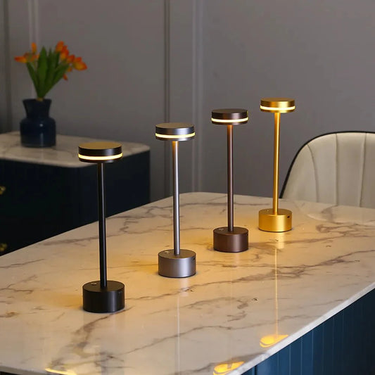 Élégance Cosmique - Illuminez votre espace - Élégant et moderne-Lampe de table-ChicUndStil