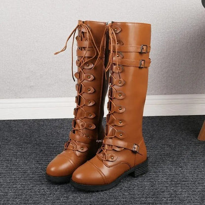 Chic und Stil | Retro Lace-up Boots with Buckle