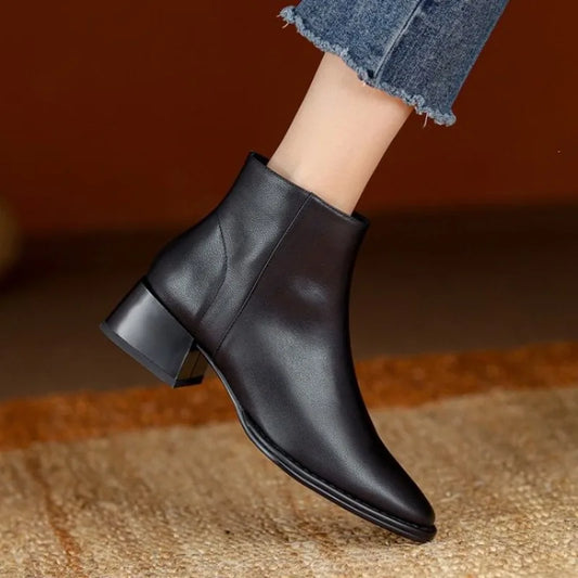 Chic und Stil | Chunky Heeled Ankle Boots