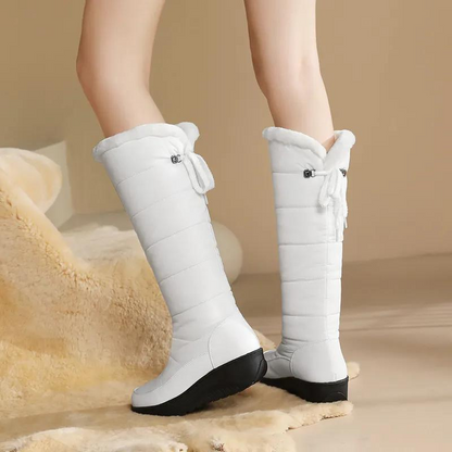 Chic und Stil | Mid-calf winter boots for women with warm fur lining