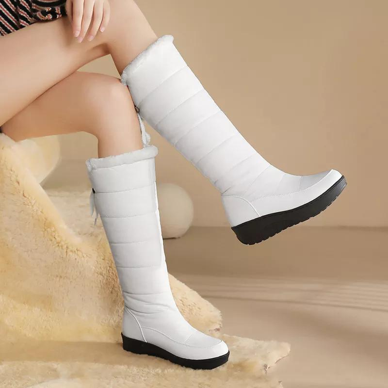 Chic und Stil | Mid-calf winter boots for women with warm fur lining