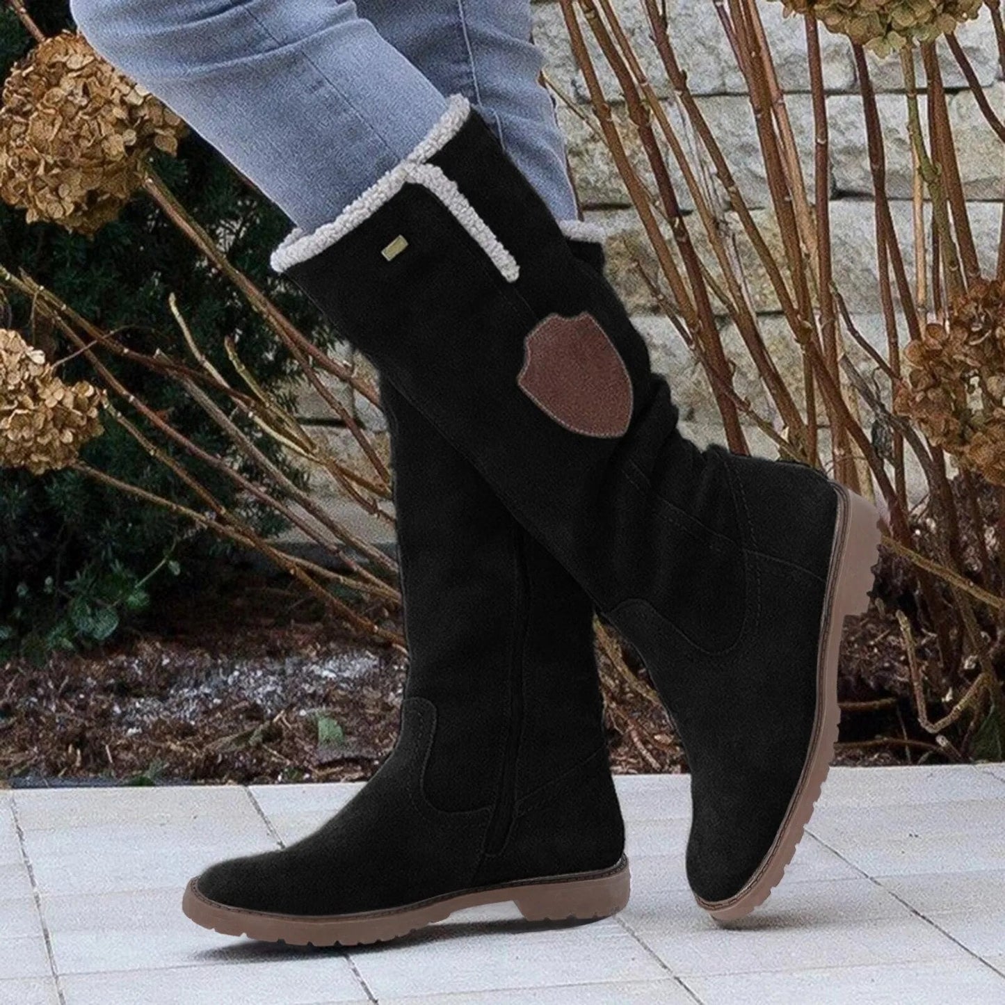 Chic und Stil | Ankle-high boots - Suede-like upper material - Faux fur lining - Treaded sole - Side zipper