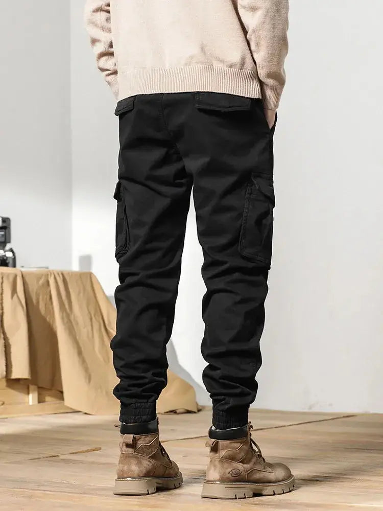 Chic und Stil | Men's winter cargo pants with fleece lining - Slim fit and elastic waistband
