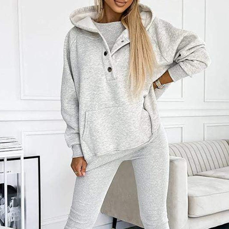 Chic und Stil | 3-piece women's sports set with oversized sweatshirt and slim pants