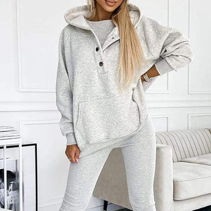 Chic und Stil | 3-piece women's sports set with oversized sweatshirt and slim pants