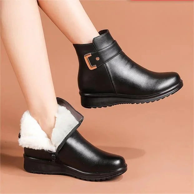 Chic and Style | Women's orthopedic boots with metal buckle in genuine leather and wool