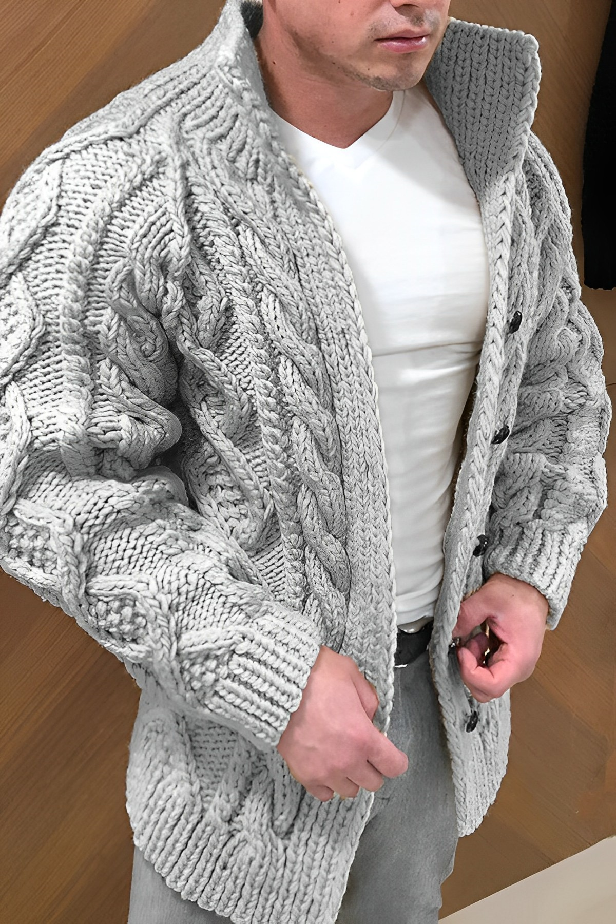 Chic und Stil | Warm Cardigan with Cable Pattern