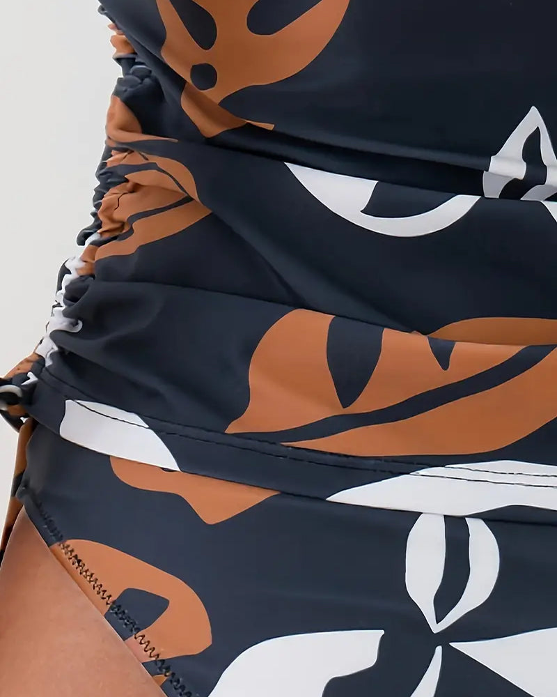 Chic und Stil | Swimsuit with Pleats and Leaf Print