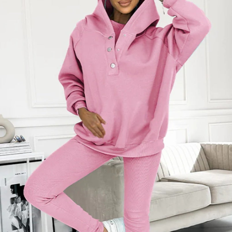 Chic und Stil | 3-piece women's sports set with oversized sweatshirt and slim pants