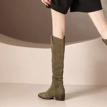 Chic und Stil - Bottes vintage en daim avec volants
