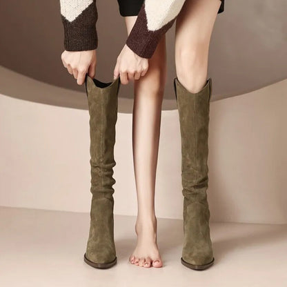 Chic und Stil - Bottes vintage en daim avec volants