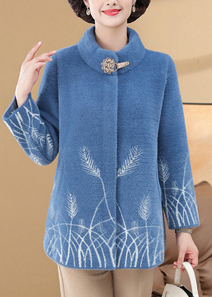 Chic und Stil | Blue printed bags Minks velvet coats