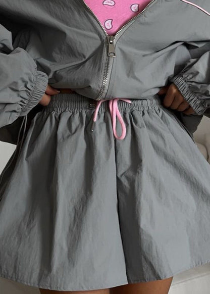 Chic und Stil | Windbreaker Set – Oversized Zip Jacket & High-Waisted Shorts