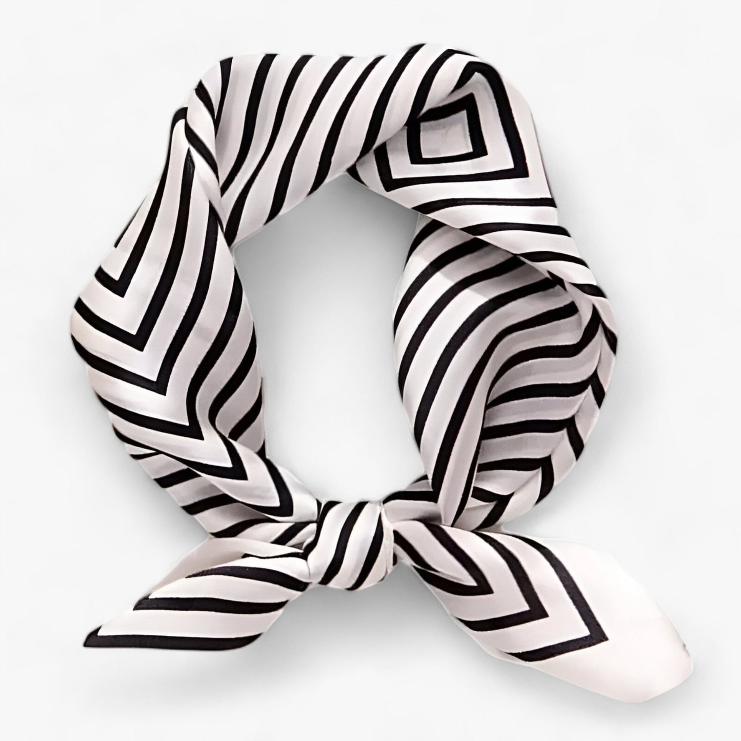 Chic und Stil | Silk Scarves - for Style and Versatility