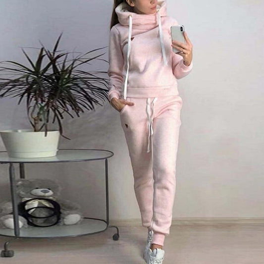 Chic and Style | DREAM - Comfortable, warm, and sporty tracksuit