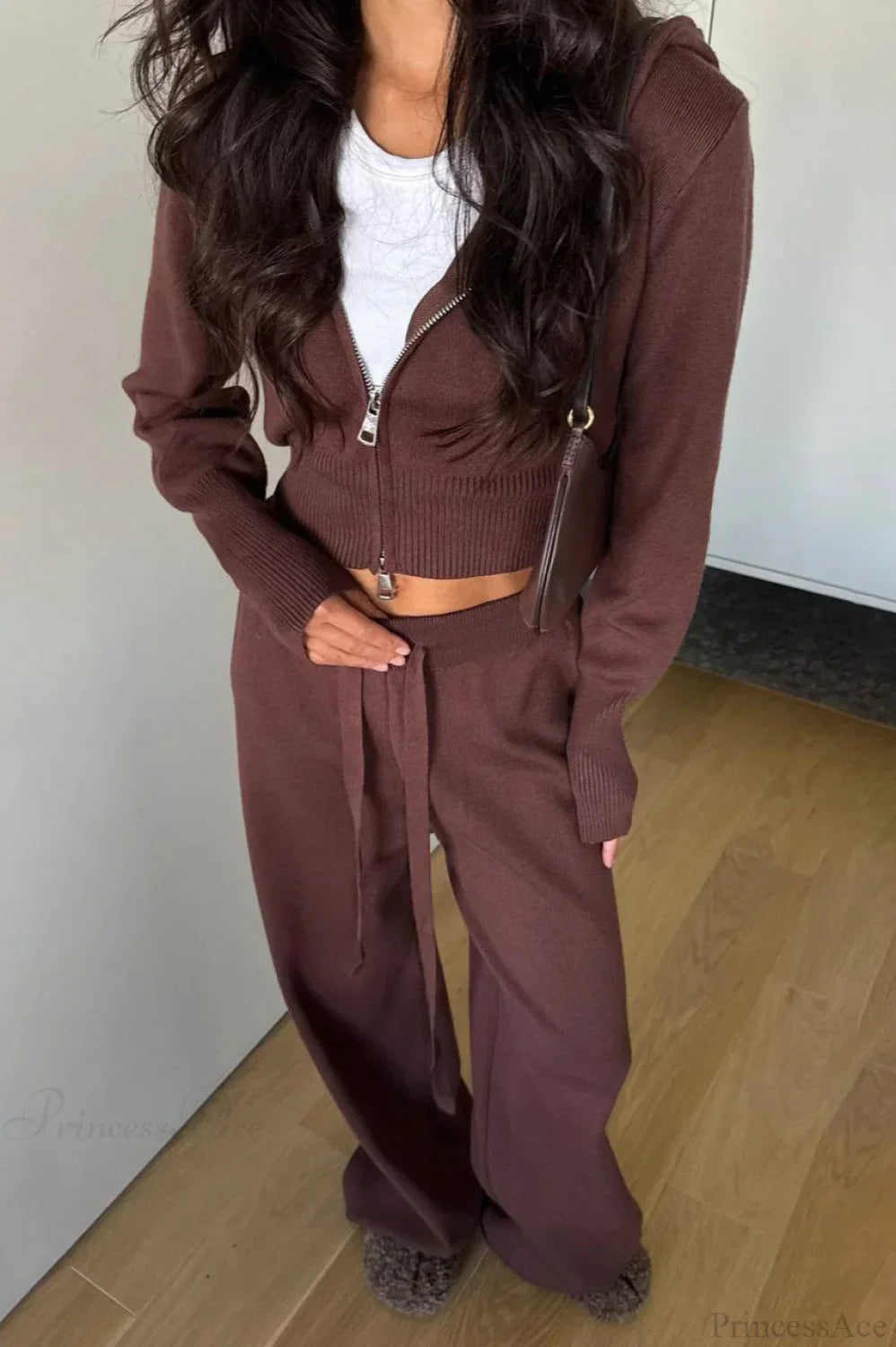 Chic und Stil | Knit Short Zipper Jacket Relaxed Pants Two-Piece Set