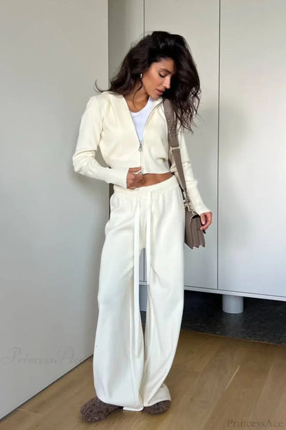 Chic und Stil | Knit Short Zipper Jacket Relaxed Pants Two-Piece Set