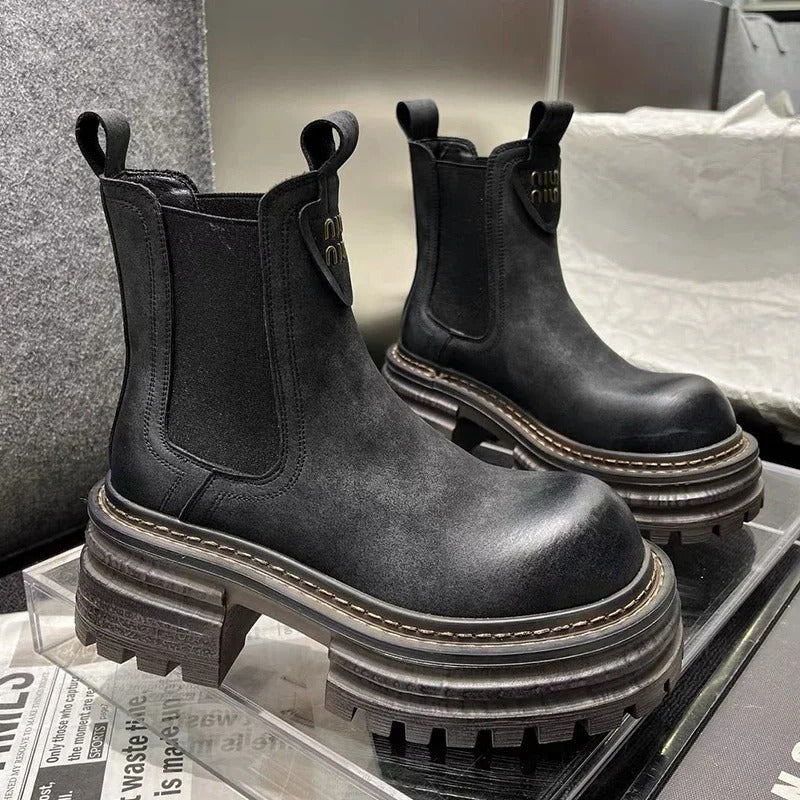 Chic und Stil | Chunky Platform Women's Leather Boots