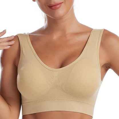 Chic und Stil | Wire-Free Plus-Size Bra with Padding for Women
