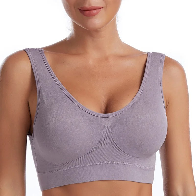 Chic und Stil | Wire-Free Plus-Size Bra with Padding for Women