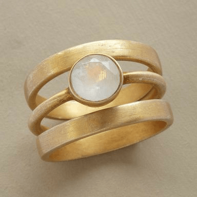 Chic und Stil | Gold & Intarsia Moonstone Ring